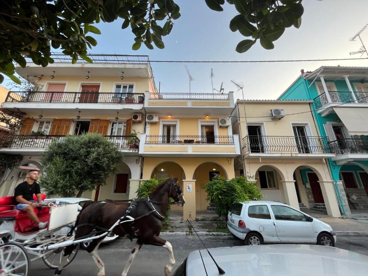 Port House Apartment Закінф Екстер'єр фото